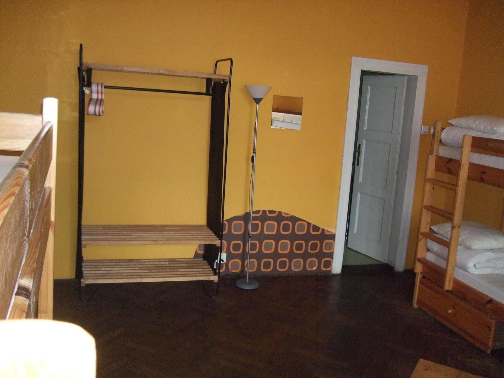 Old Walls Hostel 크라쿠프 외부 사진